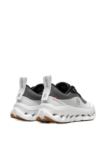 Cloud On x Loewe Noir & Blanc