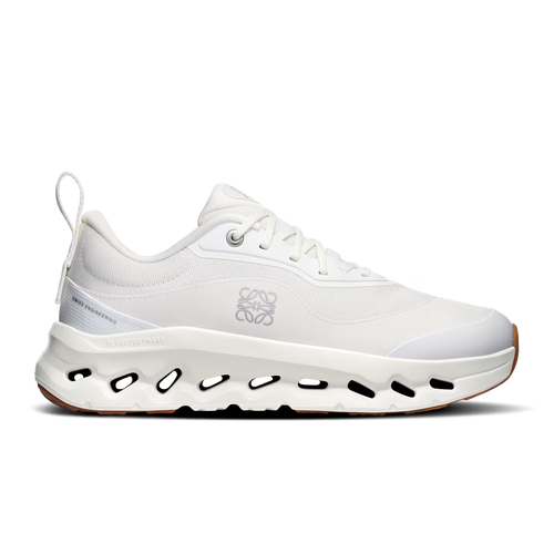 Cloud On x Loewe Blanc