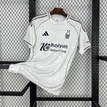 Maillot Nottingham Forest extérieur 2025-26