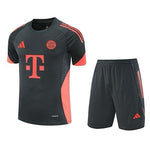 ensemble t-shirt Bayern Munich