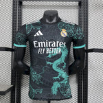 Maillot Real Madrid foot concept 2025 2026